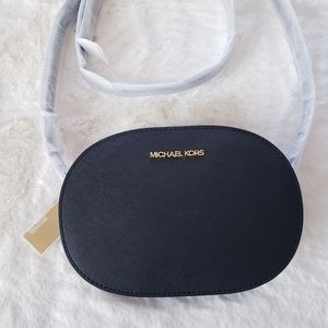 🆕️Michael Kors Black Jet Set Travel Medium Saffiano Leather Crossbody Bag